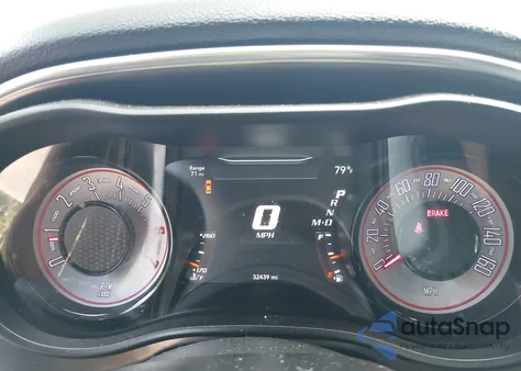 2017 Dodge Challenger T/A из США, поврежденный, VIN 2C3CDZBT1HH639819